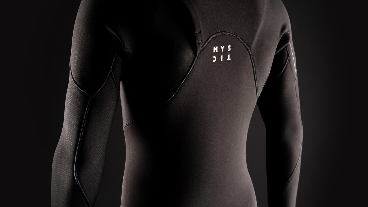 Majestic Fullsuit 5/3mm Fzip - Seamless waist area technology